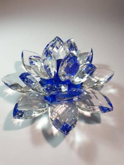 Krištálový brúsený lotosový kvet modrý 11 cm