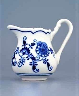 Cibulák – Mliekovka vysoká 0,85 l – originál cibuľový porcelán 1. akosť