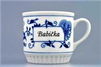 Cibulák – Hrnček s nápisom Babička – originál cibuľový porcelán 1. akosť