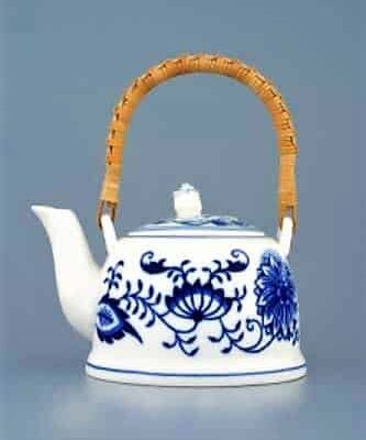 Cibulák – Kanvica čajová s úchytkami 0,35 l – originál cibuľový porcelán 1. akosť