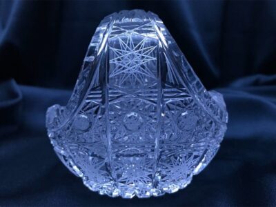 Krištáľový brúsený dekoratívny košík 10 cm