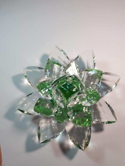 Krištáľový lotosový kvet zelený 15 cm - Image 3