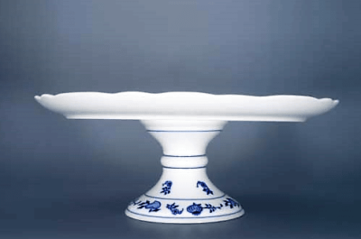 Cibulák – Tanier tortový na nohe 31 cm – originál cibuľový porcelán 1. akosť